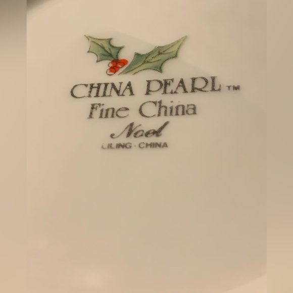 CHINA PEARL Noel Dining Vintage 98s China Pearl Fine China Noel